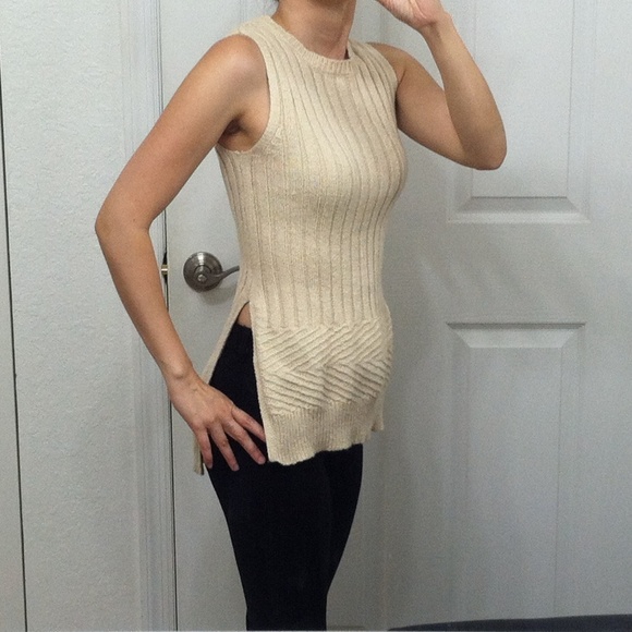 Red Camel Knitted Tunic NWOT - Picture 2 of 9